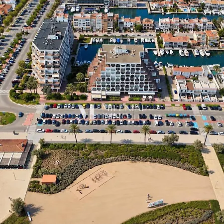 Appartement Milenial Immo B347 - Luxury Seafront Canal Views Empuriabrava
